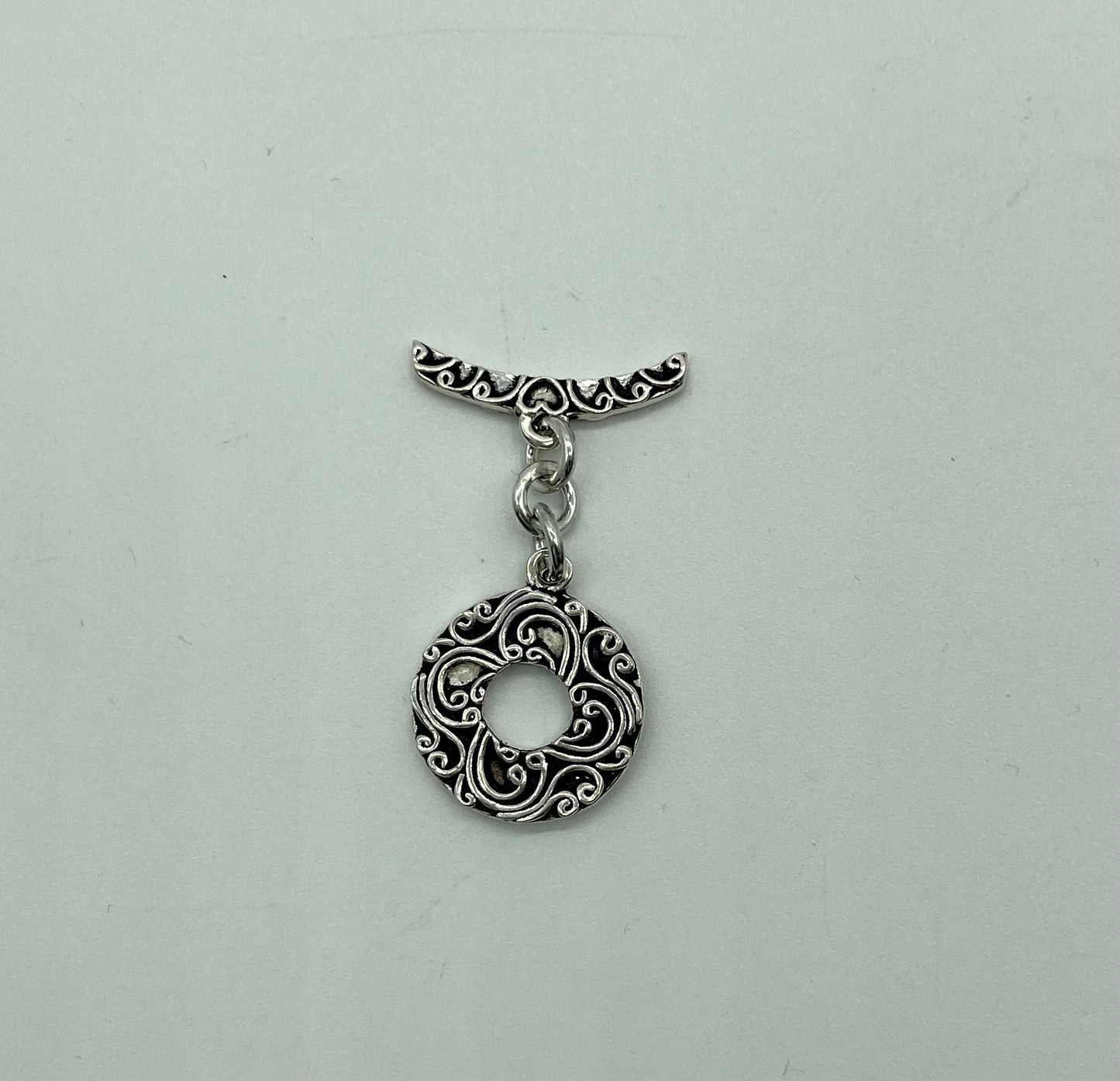 Silver toggle