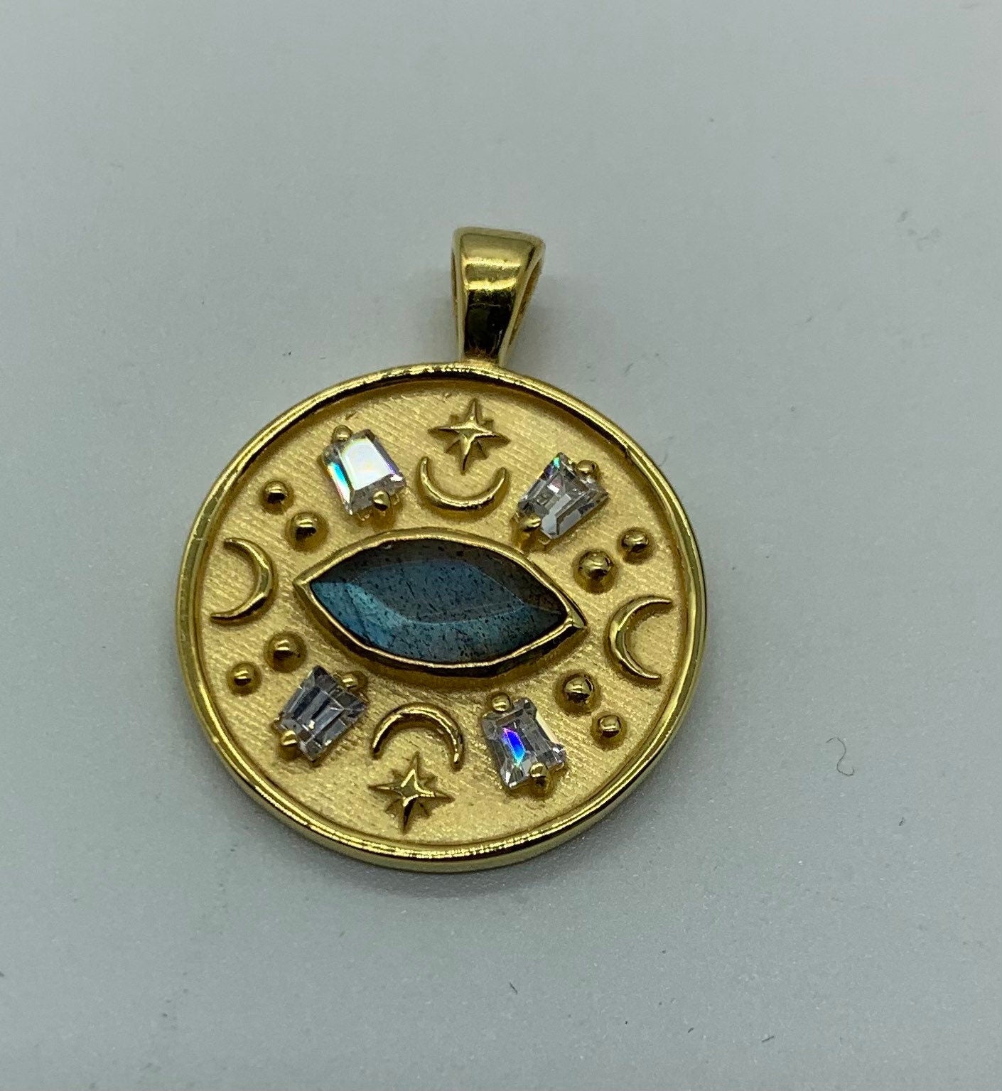 White topaz Labrorite vermeil charm