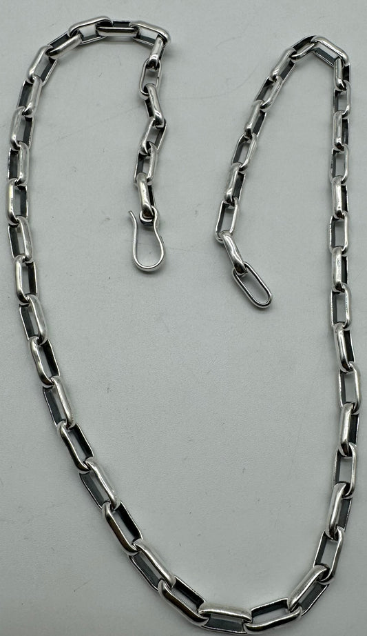 PAPER CLIP CHAIN