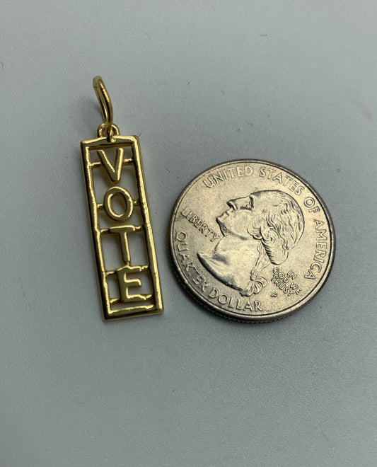 Vote vermeil charm