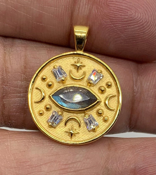 White topaz Labrorite vermeil charm